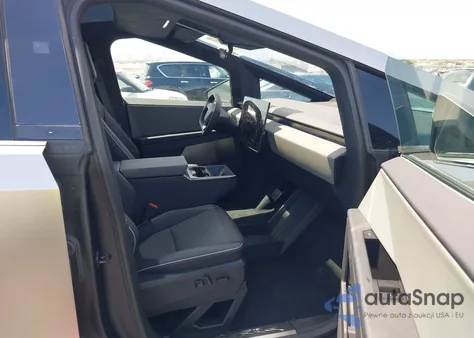 2025 Tesla Cybertruck All-Wheel Drive z USA, uszkodzony, nr VIN 7G2CEHED5SA062985